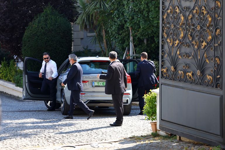 epa12260550 A European delegation arrives at the Iranian Consulate ahead of nuclear talks, in Istanbul, Turkey, 25 July 2025. According to the Iranian Foreign Ministry spokesperson, Iran is set to hold nuclear talks with representatives from Britain, France and Germany in Istanbul on 25 July. EPA/TOLGA BOZOGLU