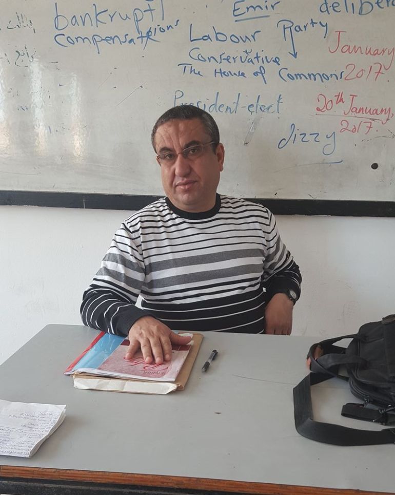 _دكتور مروان أستاذ الادب والنقد الإنجليزي في جامعة الأزهر بغزة